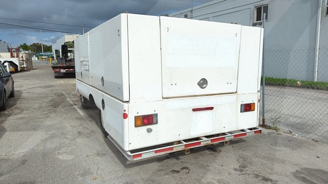 Truck Chassis Isuzu NPR-HD Diesel