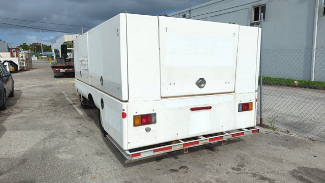 Truck Chassis Isuzu NPR-HD Diesel