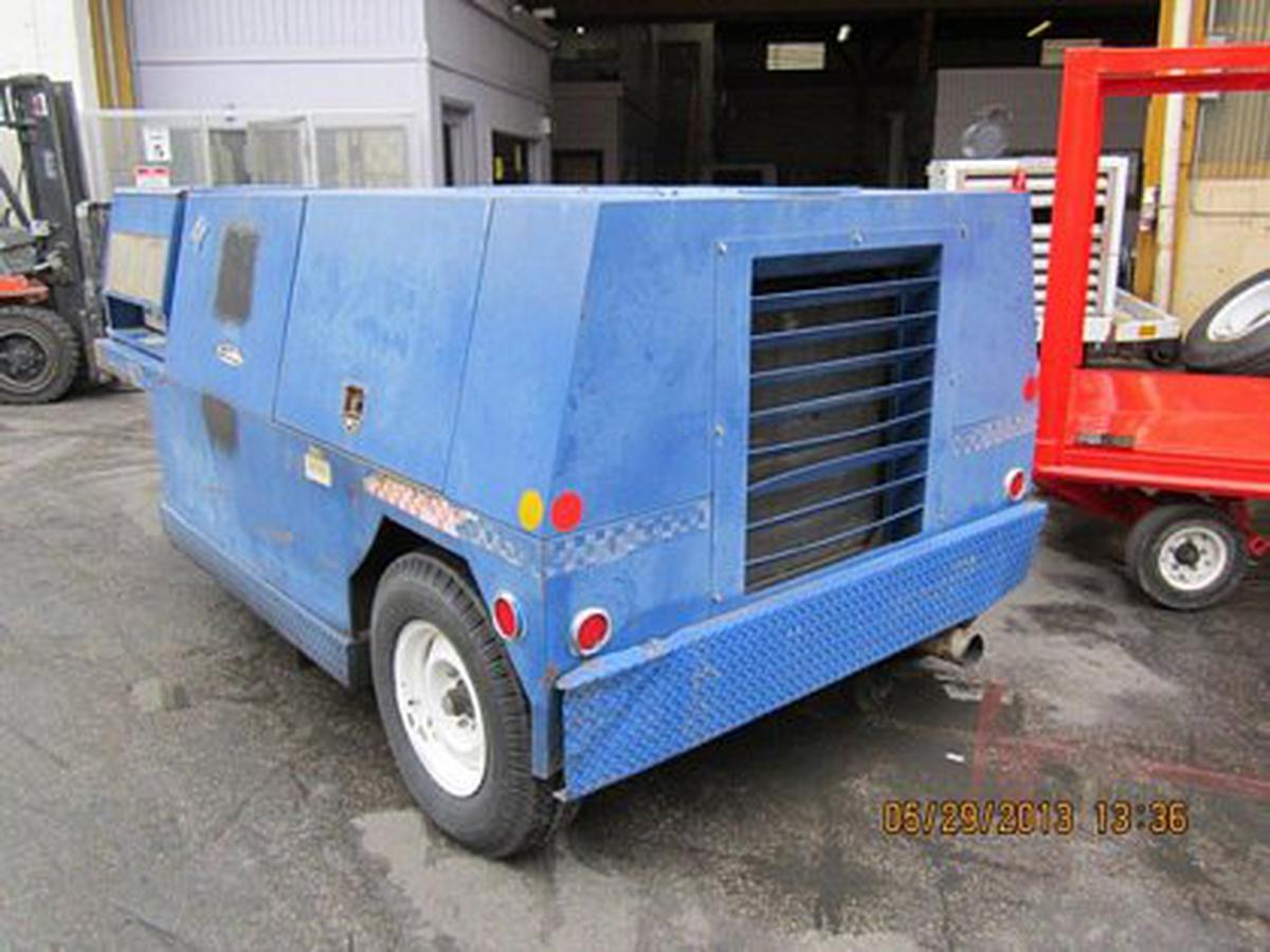 1990 Stewart & Stevenson TMFW-4900 JD