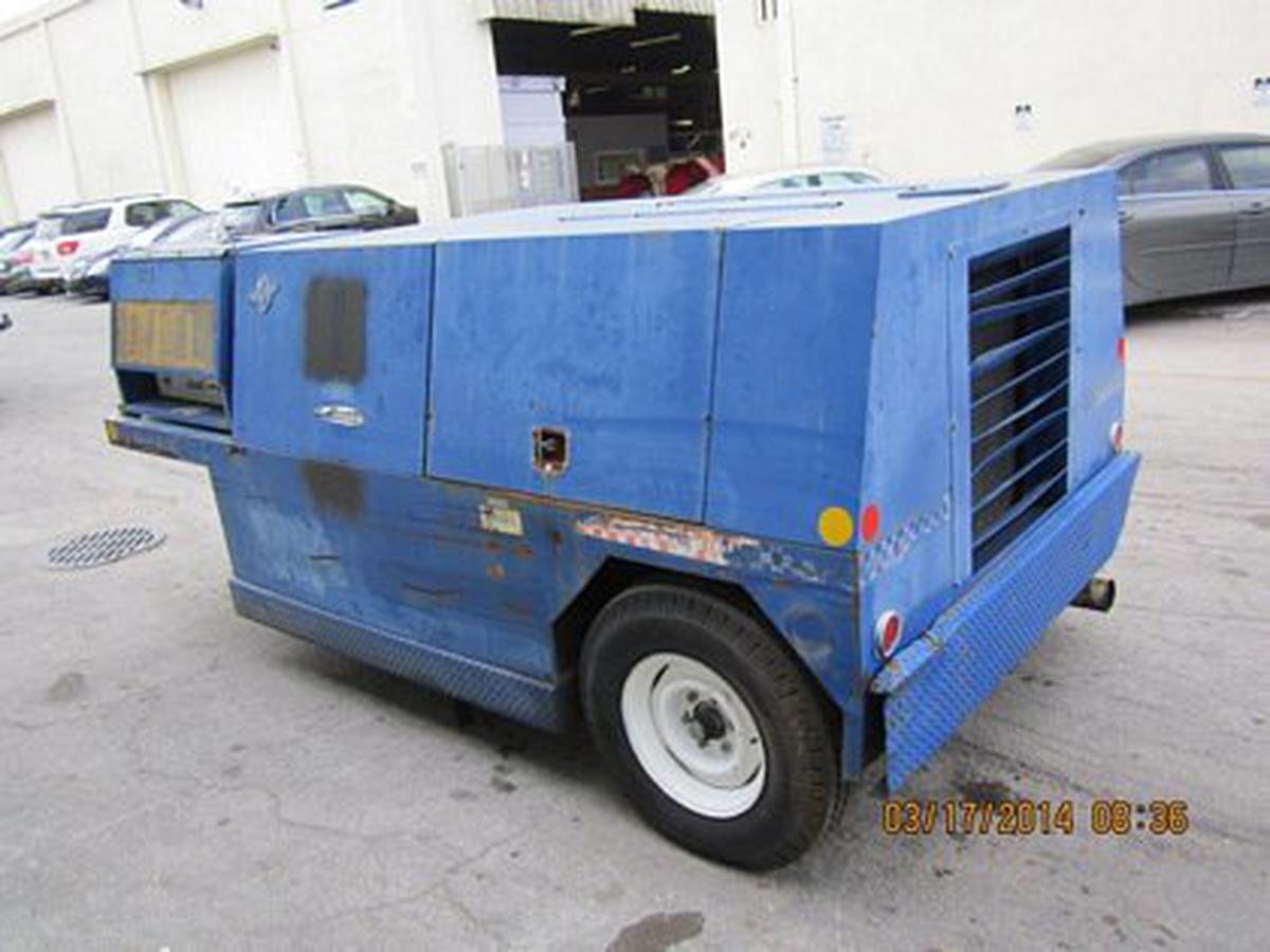 1990 Stewart & Stevenson TMFW-4900 JD