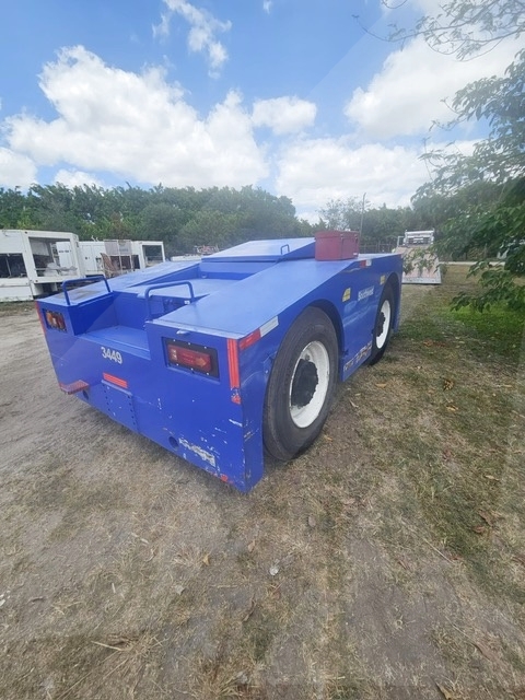 Push Back Tractor FMC B350E