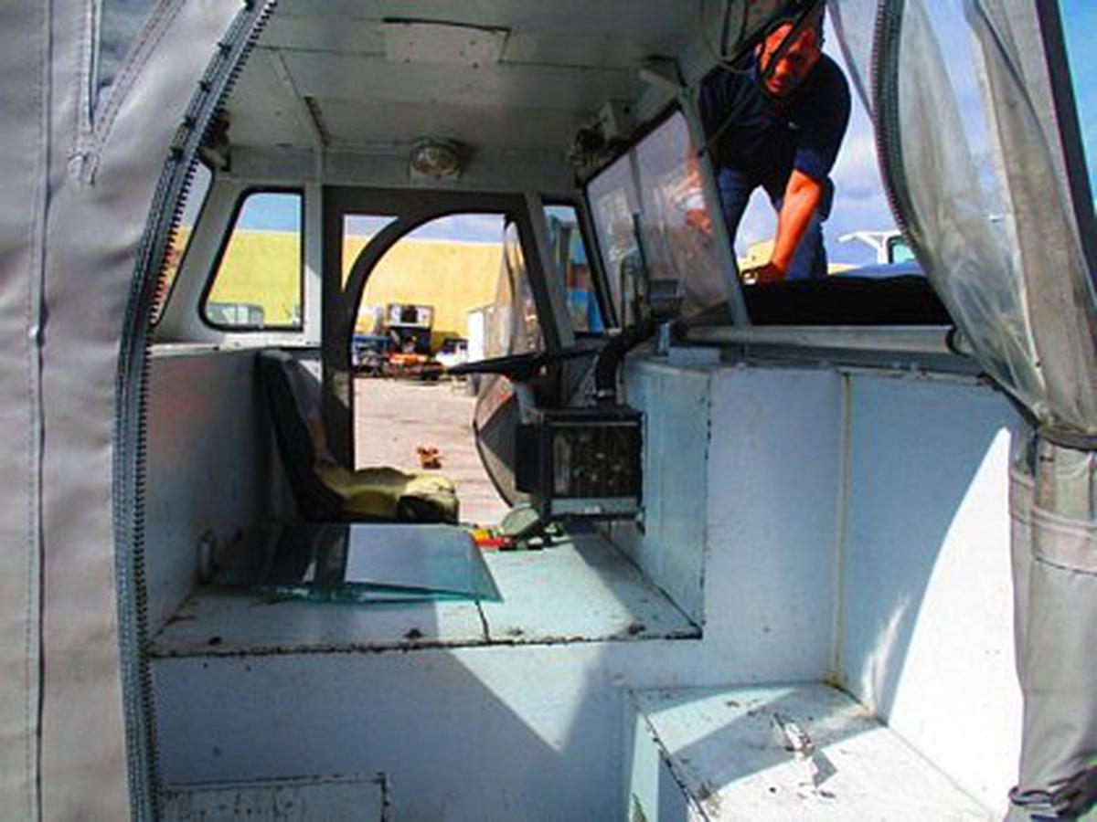 Push Back Tractor Hough-Paymover T-180 FA