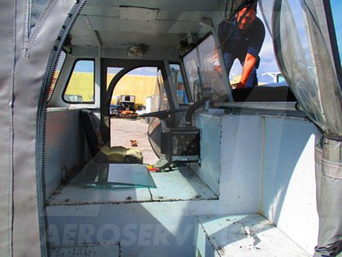 Push Back Tractor Hough-Paymover T-180 FA