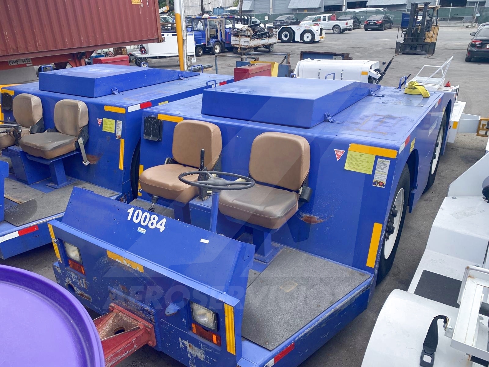 Push Back Tractor FMC B350E