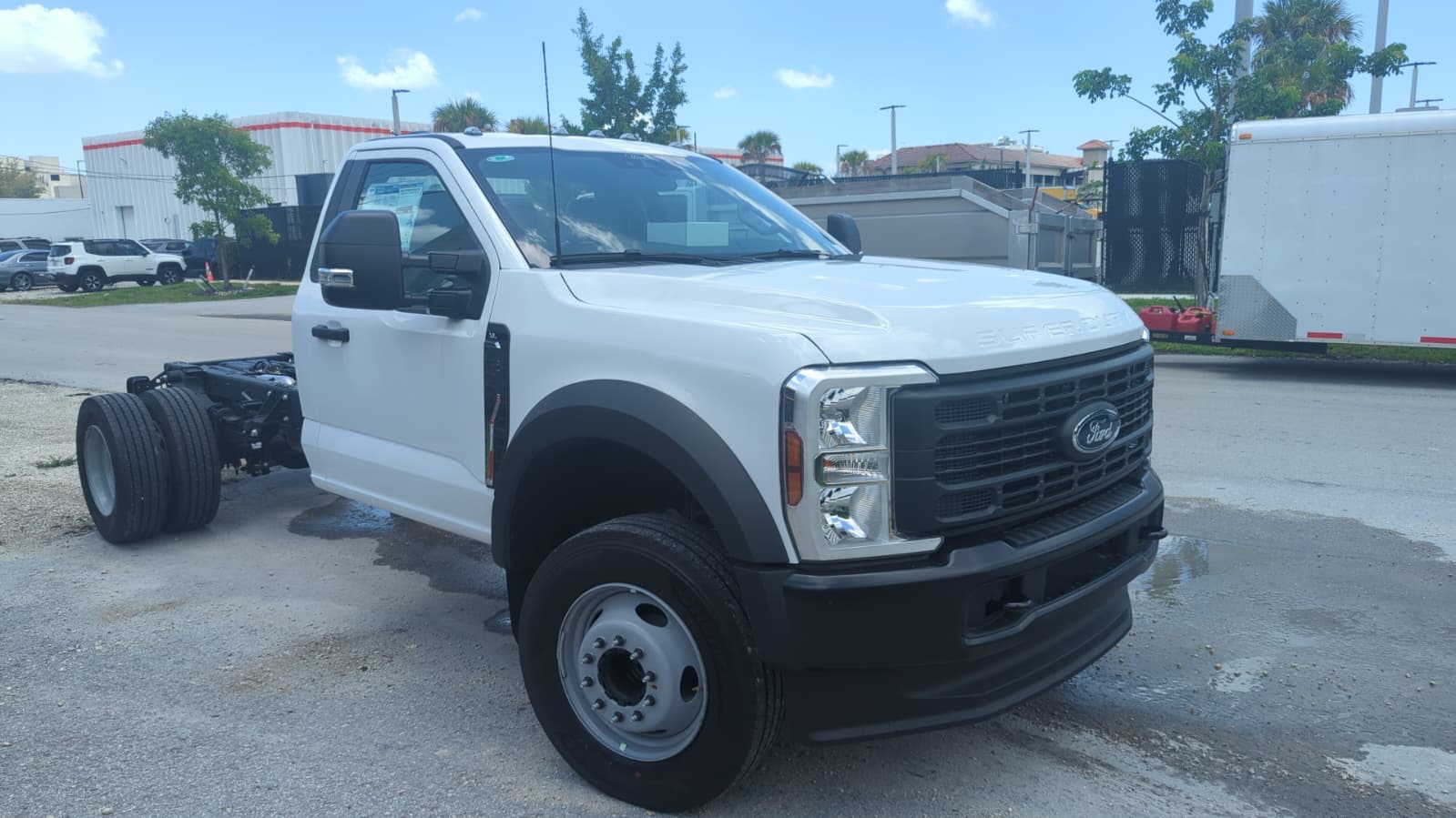 Truck Chassis Ford F-600