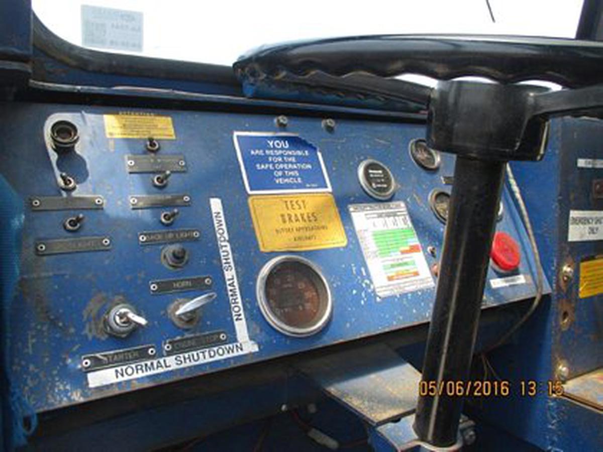 Push Back Tractor Hough-Paymover T-300