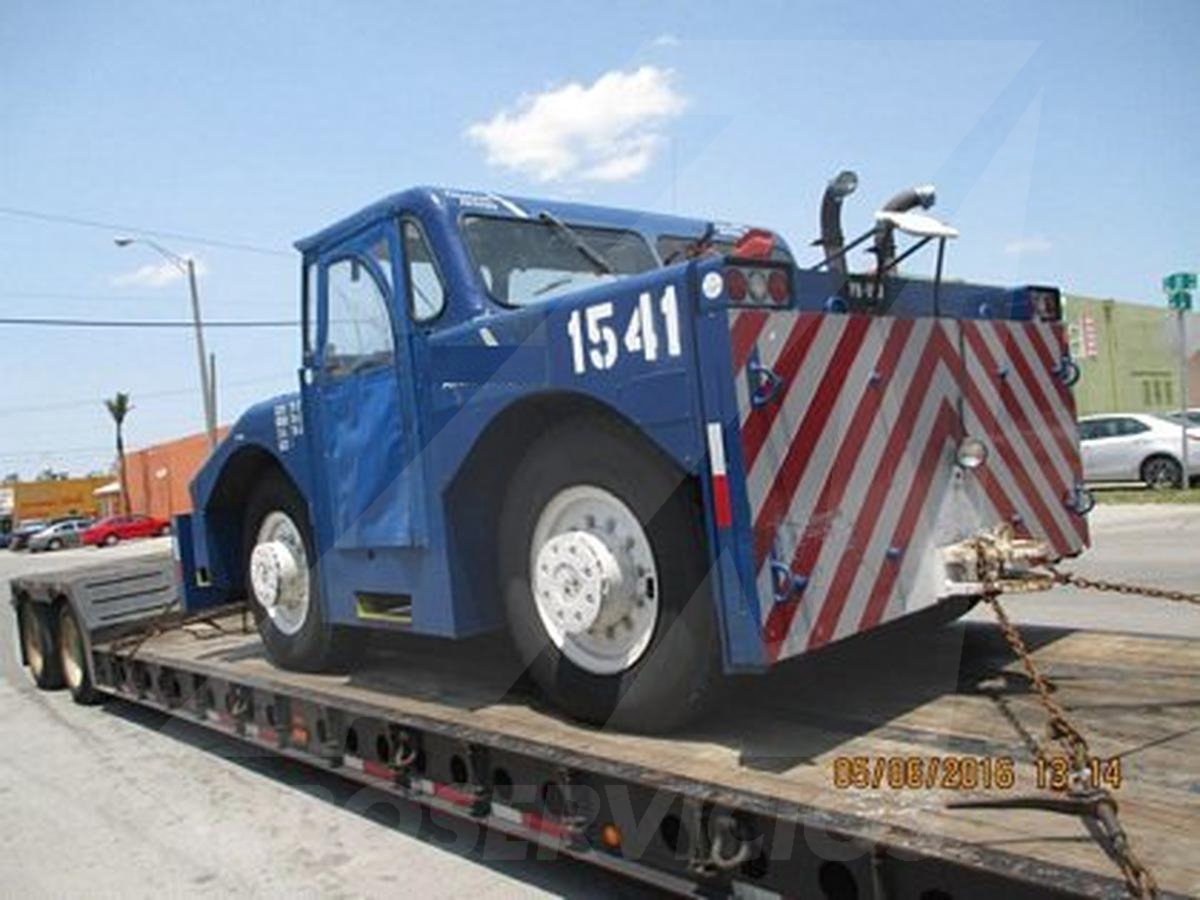Push Back Tractor Hough-Paymover T-300