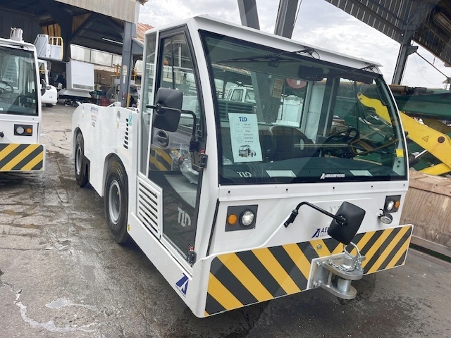 Push Back Tractor TLD TMX-150-15 Tier 4F