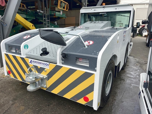 Push Back Tractor TLD TMX-150-15 Tier 4F