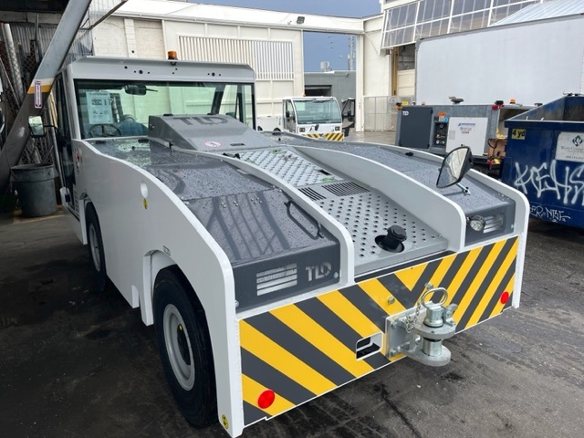 Push Back Tractor TLD TMX-150-9 Tier 4F