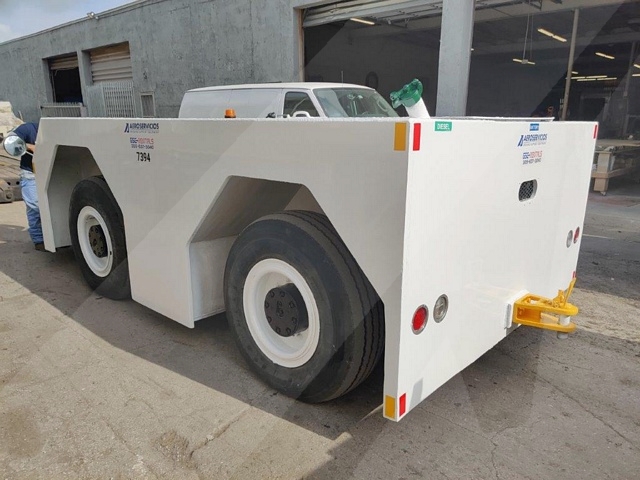 Push Back Tractor S&S GT-50