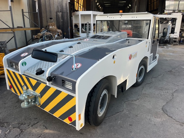 Push Back Tractor TLD TMX-150-9 T4