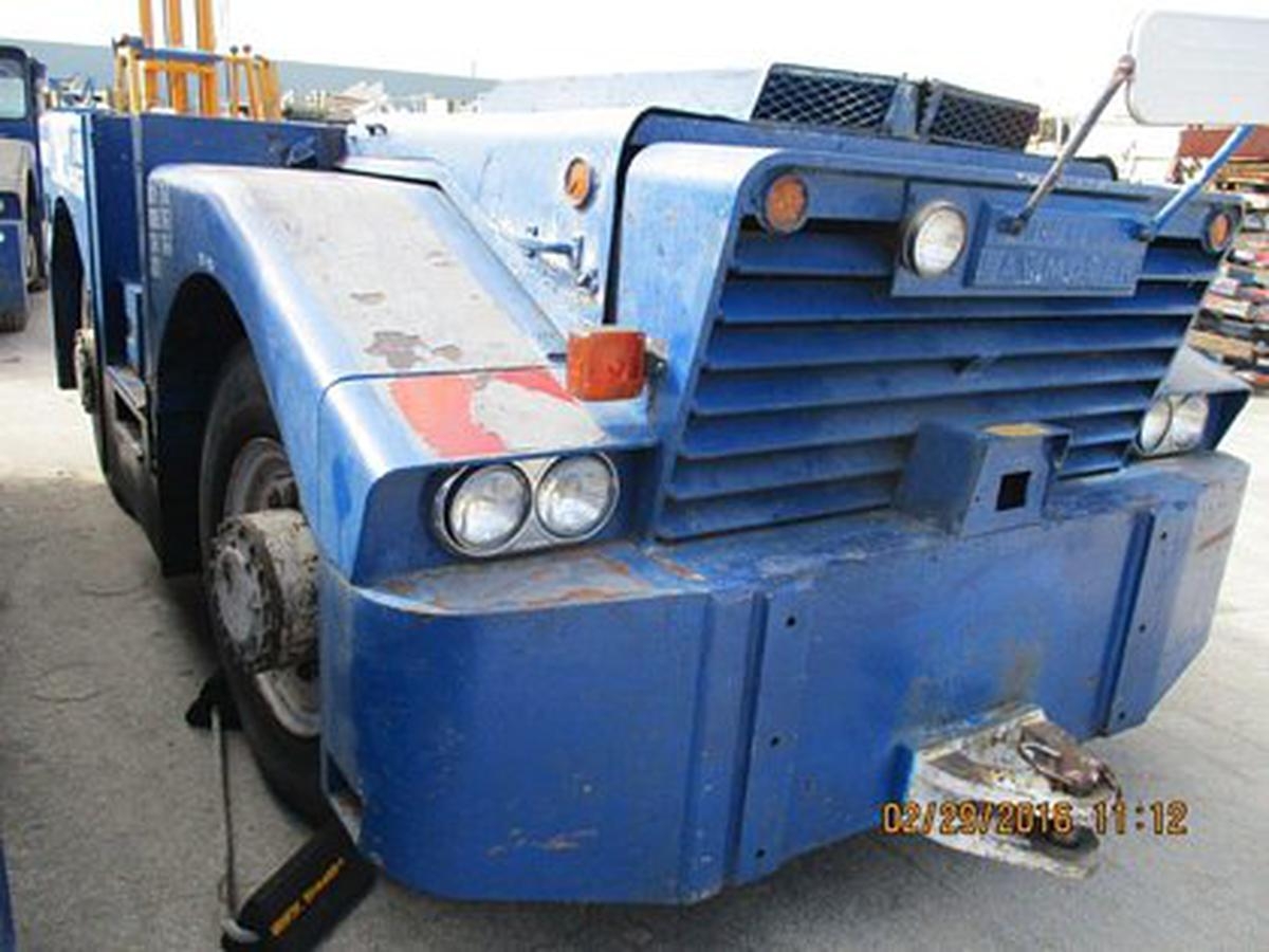 Push Back Tractor Hough-Paymover T-300 SL