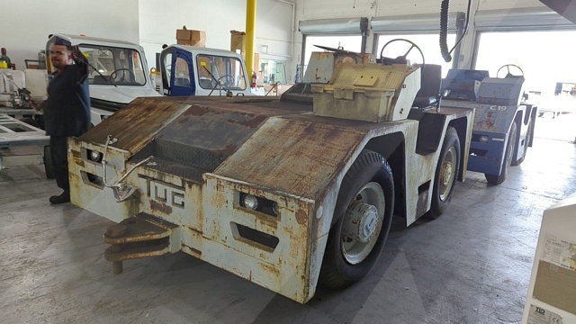 Push Back Tractor Tug MC15-4