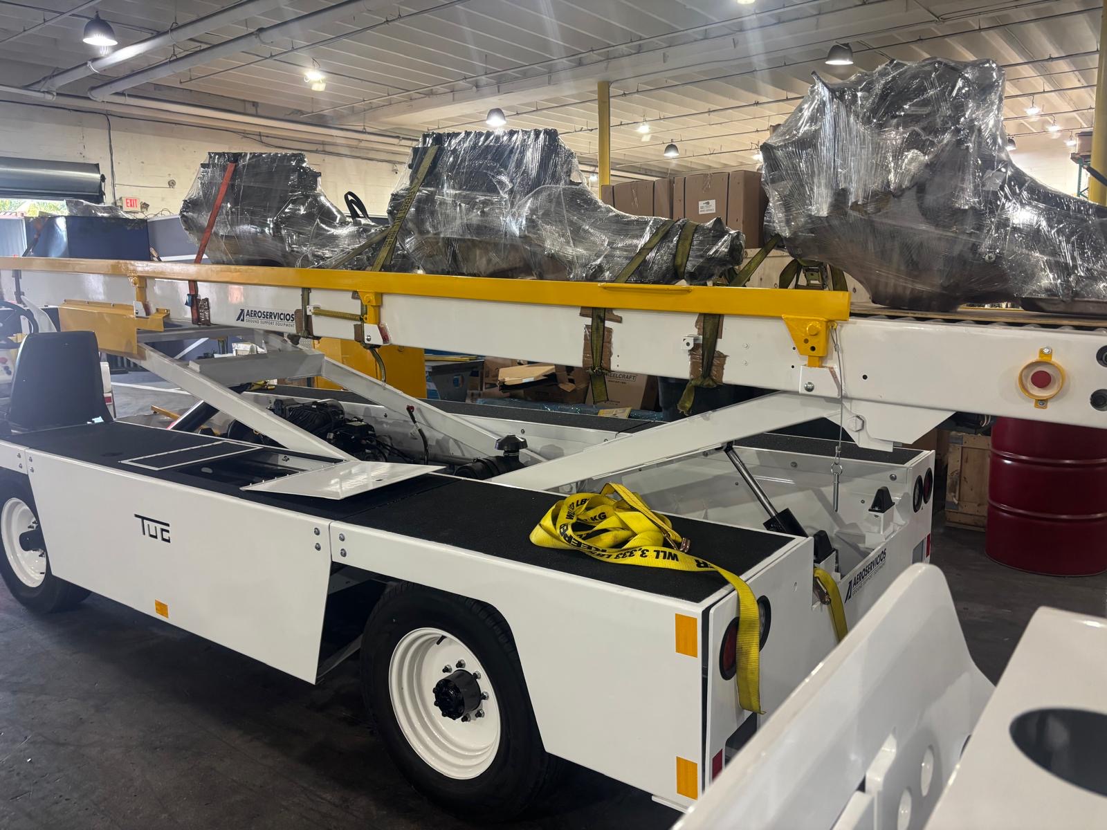 Belt Loader Tug 660