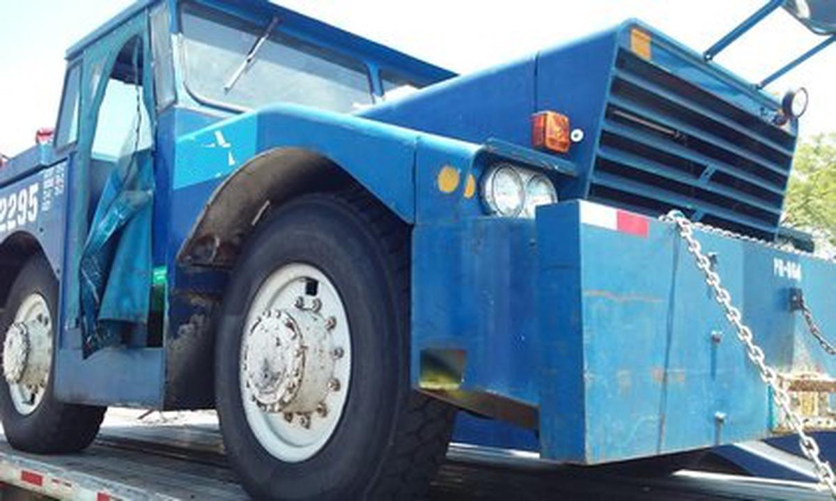 Push Back Tractor Hough-Paymover T-300