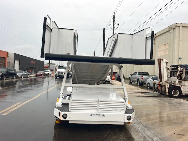 Universal Wide Passenger Stair FMC/UDS-1