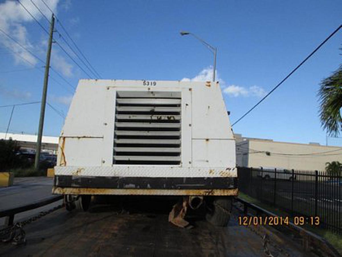 1987 Stewart & Stevenson TMFW-4900JD