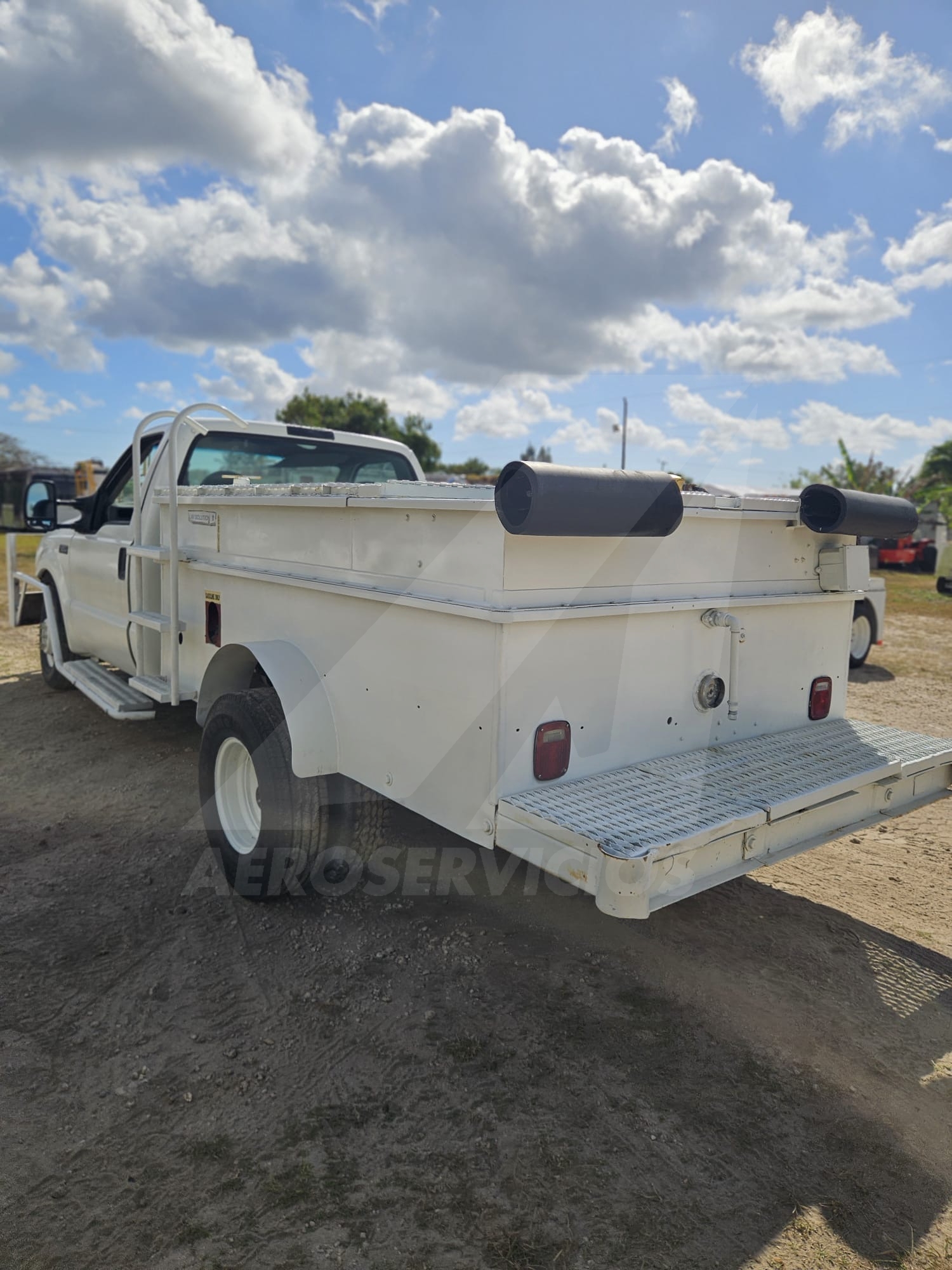 Lavatory Truck Ford/Wollard F-350/TLS-770