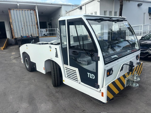 Push Back Tractor TLD TMX-150-9 Tier 4F