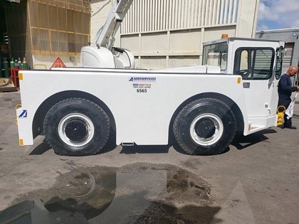 Push Back Tractor FMC B-500