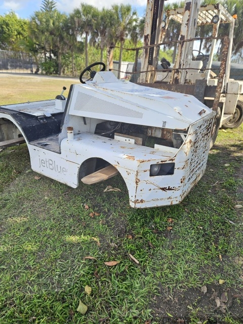 Baggage Tractor Tug  M1A40