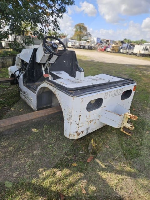 Baggage Tractor Tug  M1A40
