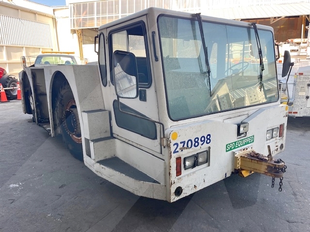 Push Back Tractor FMC B-1200