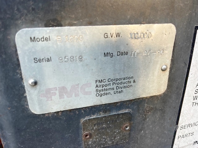 Push Back Tractor FMC B-1200