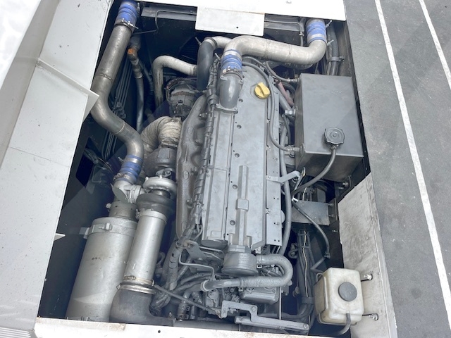 Push Back Tractor FMC B-1200