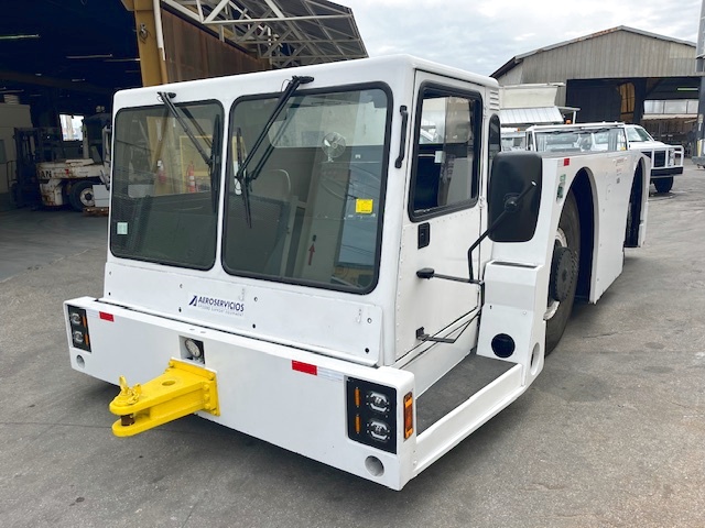 Push Back Tractor FMC B-1200