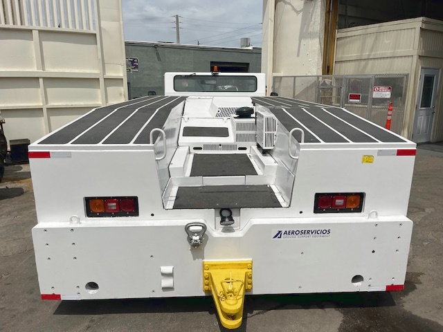 Push Back Tractor FMC B-1200