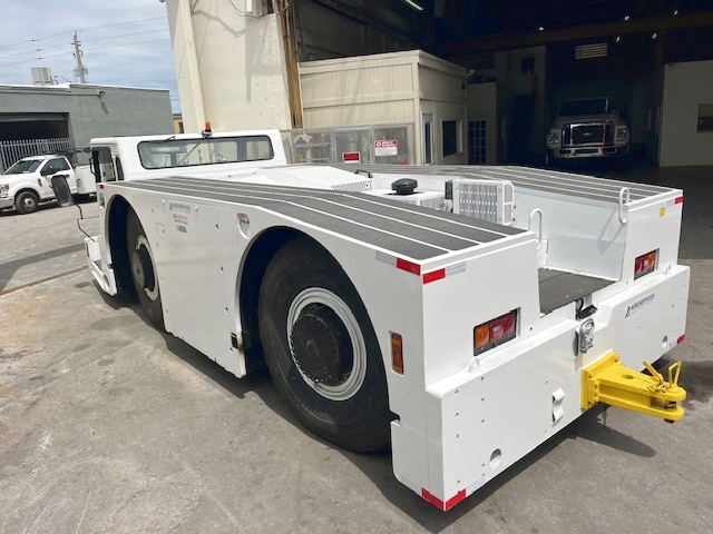 Push Back Tractor FMC B-1200