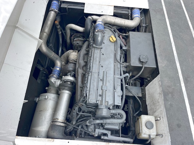 Push Back Tractor FMC B-1200