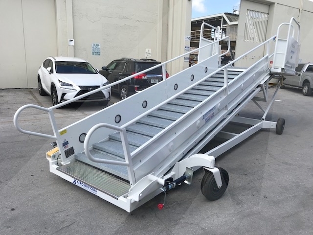 Narrow Body Passenger Stair Clyde 15F2820 - 88/161 in