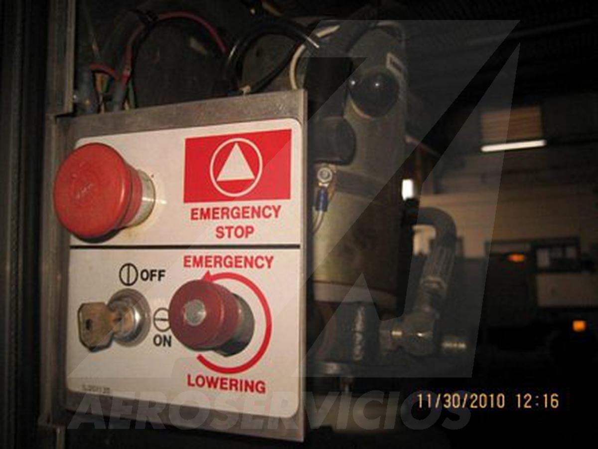 1996 Skyjack Inc. SJP 30