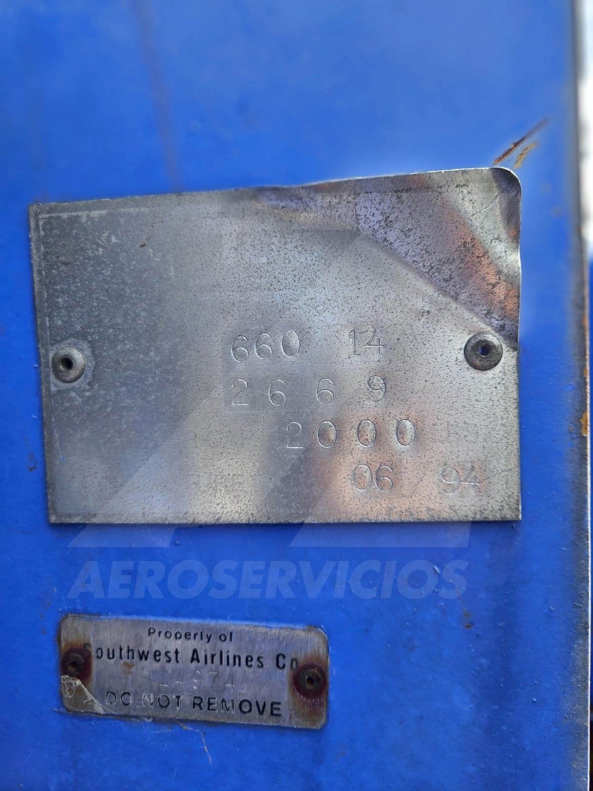 Belt Loader Tug 660E