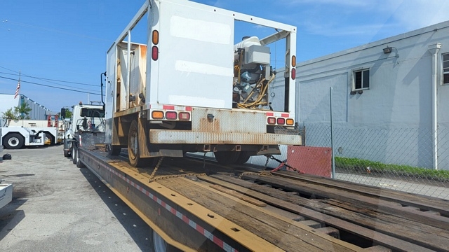 Truck Chassis Isuzu NPR-XD Gas