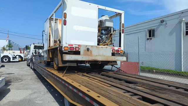 Truck Chassis Isuzu NPR-XD Gas