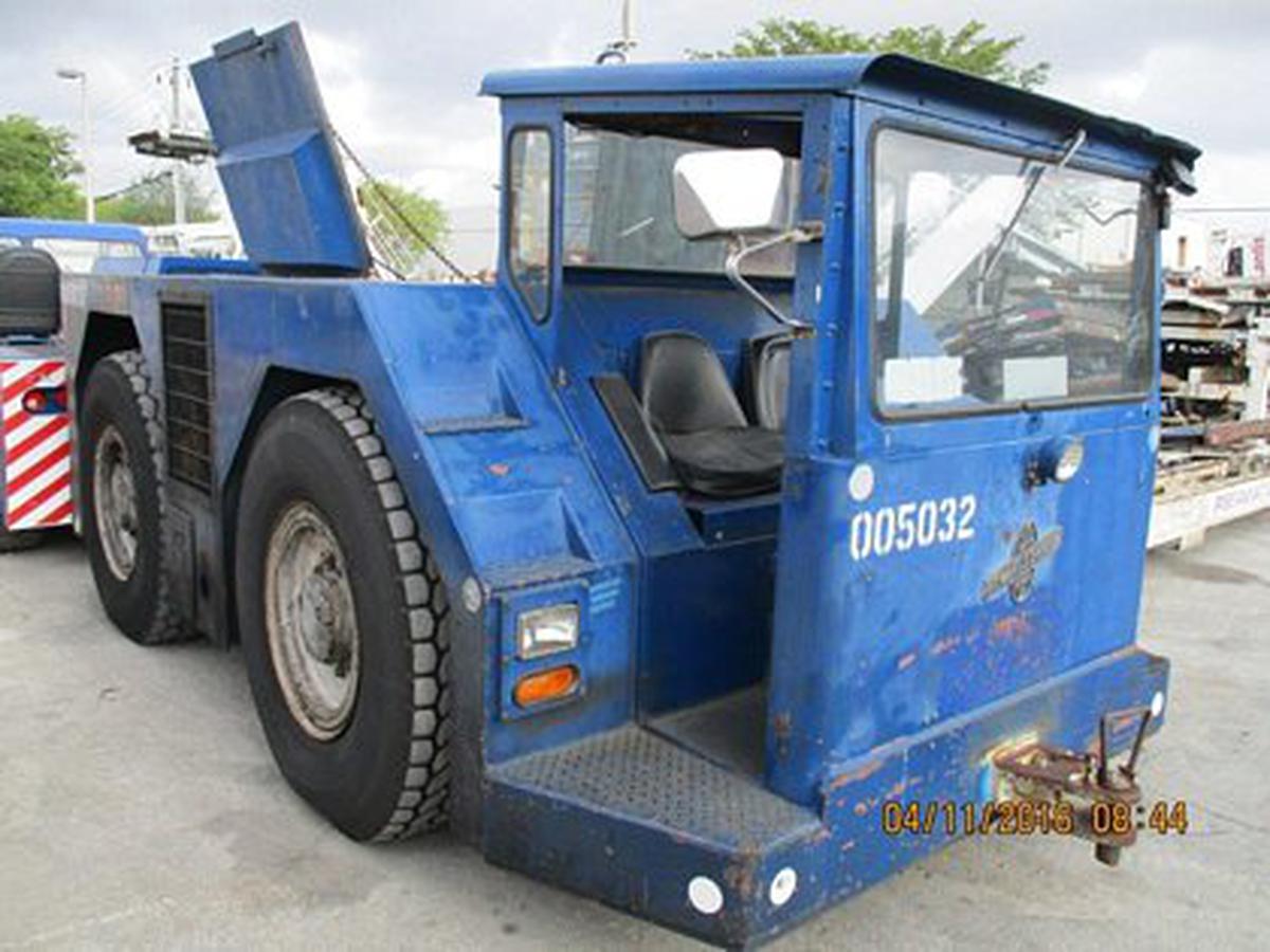 Push Back Tractor S&S GT-60