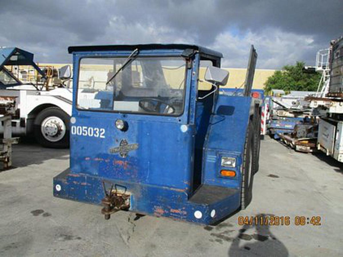 Push Back Tractor S&S GT-60