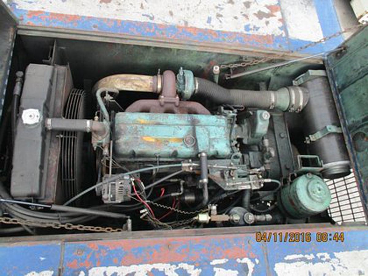 Push Back Tractor S&S GT-60