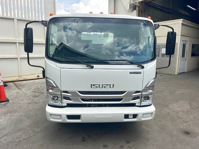 Truck Chassis Isuzu NPR- Gasoline