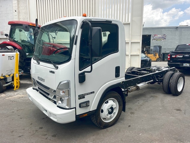 Truck Chassis Isuzu NPR- Gasoline