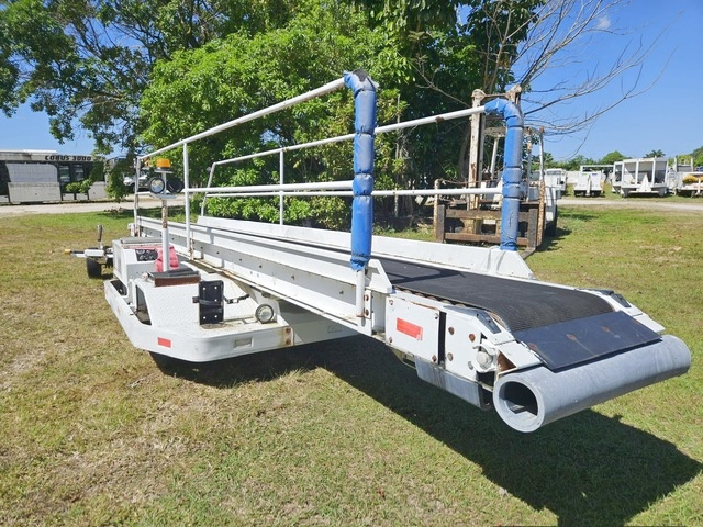Towable Belt Loader Wasp A01771D-3650