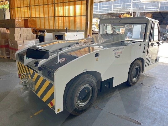 Push Back Tractor TLD TMX-150-15 Tier 4F