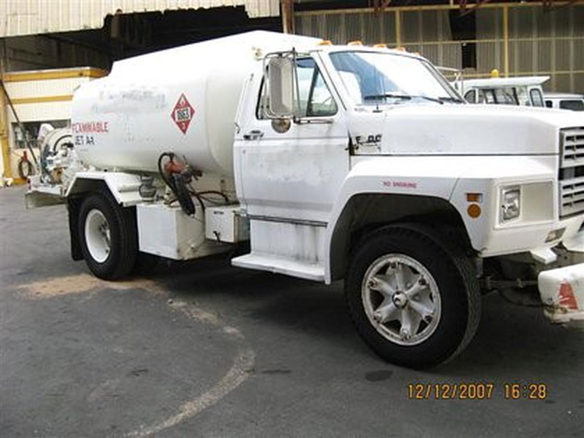 Fuel Truck Ford/Progress Industries Inc./ F-600 Diesel