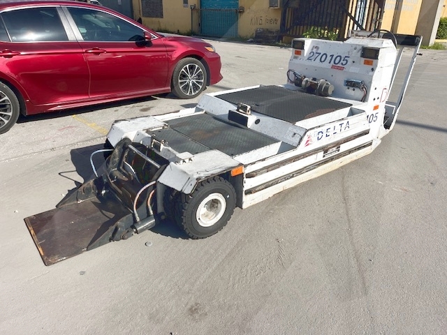 Towbarless Push Back Tractor Lektro AP8750C-AL-700