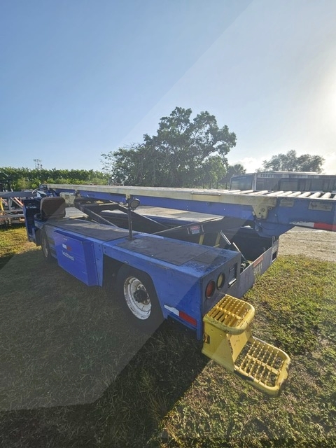 Belt Loader Tug 660E