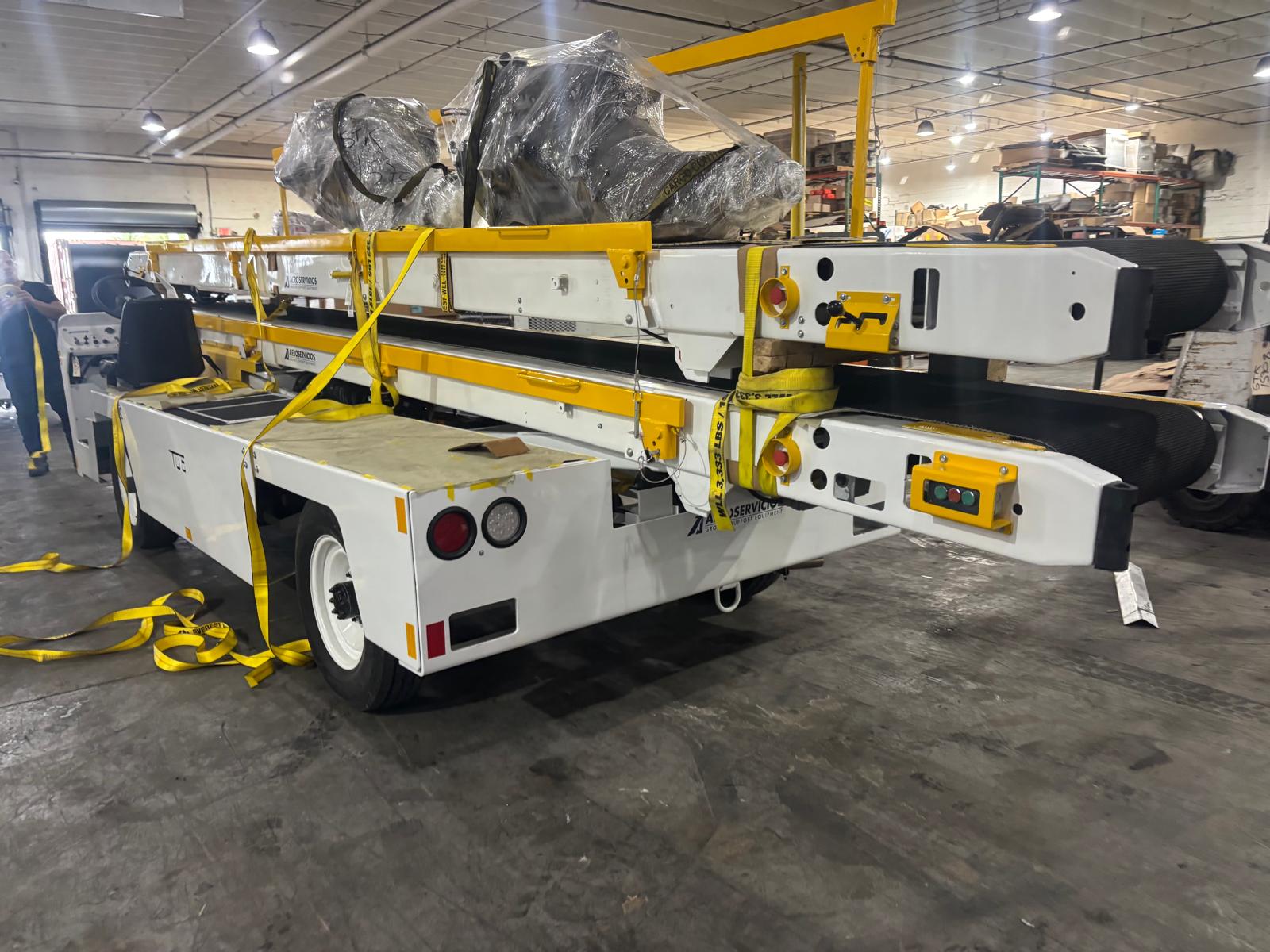 Belt Loader Tug 660E